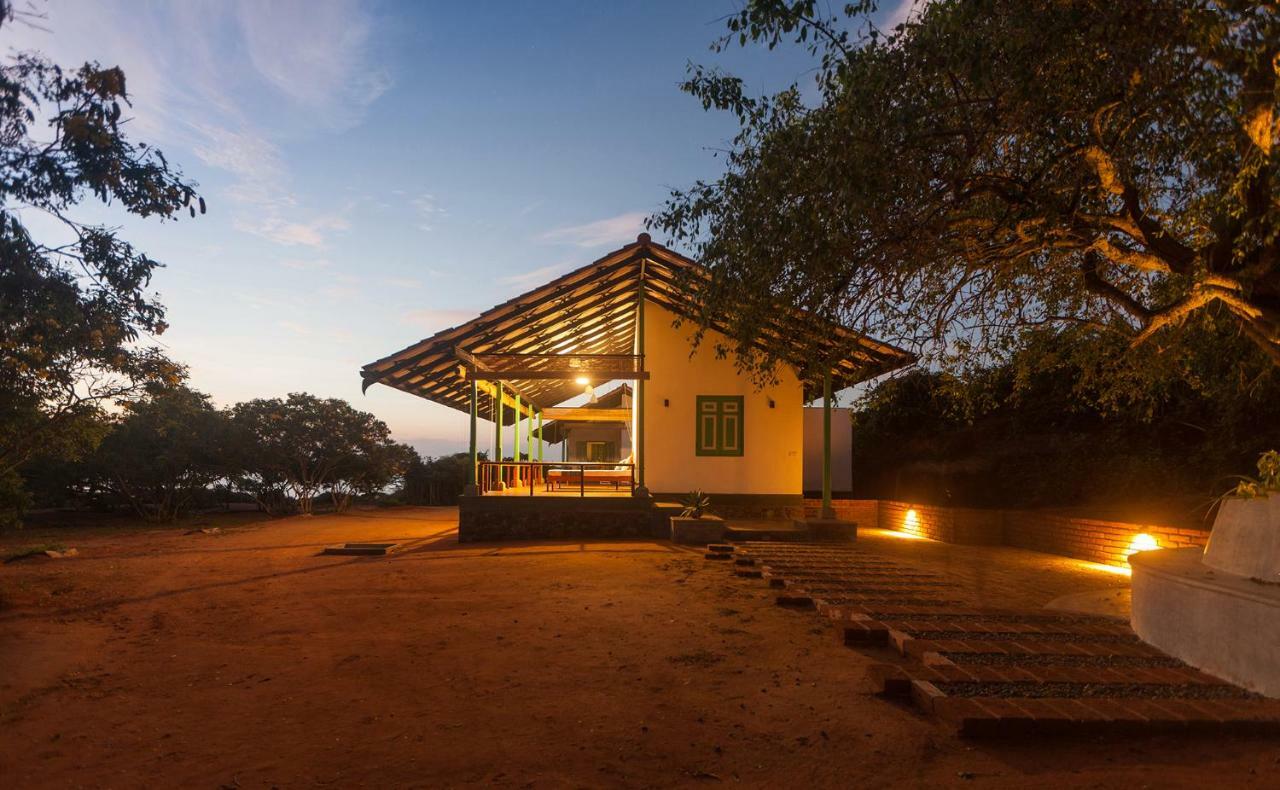 Nil Sisila Beach Resort Yala Bagian luar foto