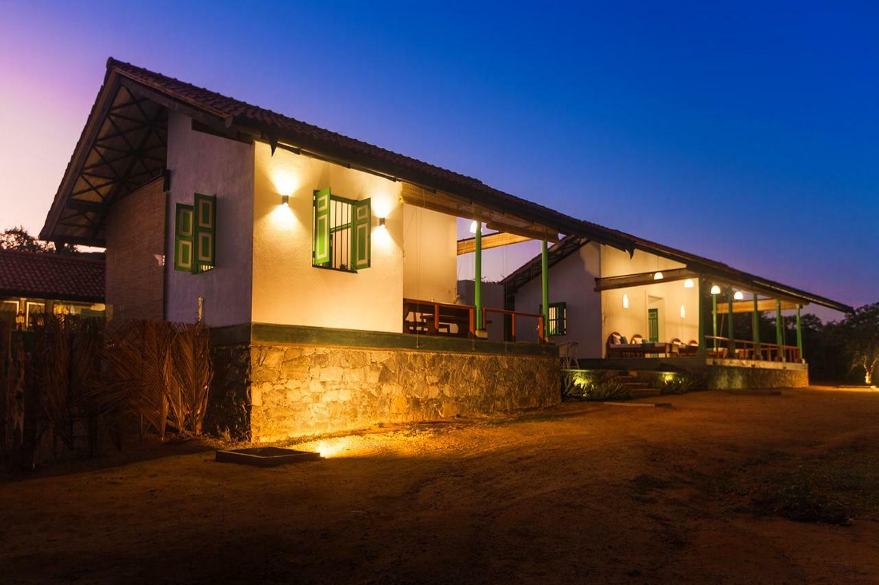 Nil Sisila Beach Resort Yala Bagian luar foto