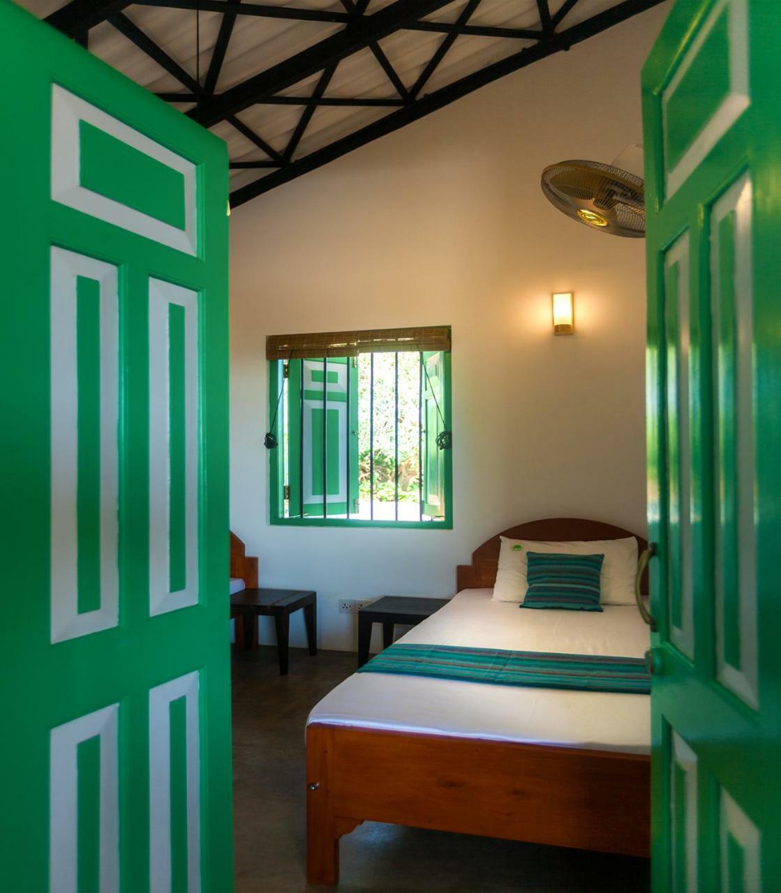 Nil Sisila Beach Resort Yala Bagian luar foto